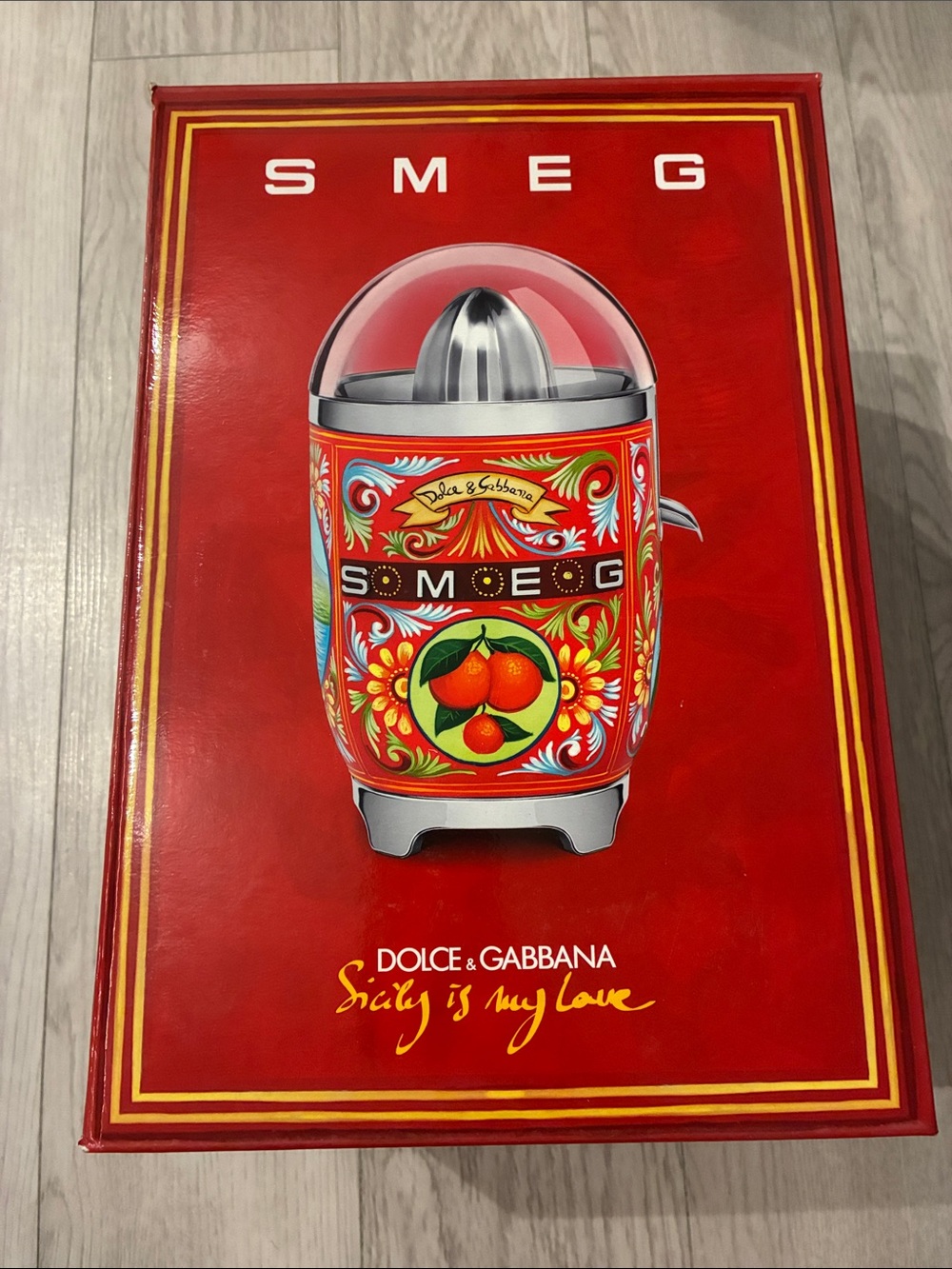 Brand New Dolce & Gabbana SMEG Citrus Juicer
